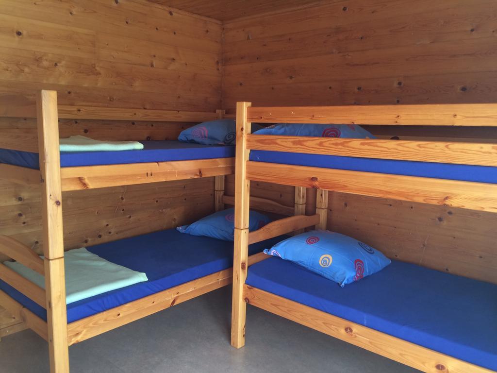 Gruppenhaus Rosy Hostel Grachen Room photo