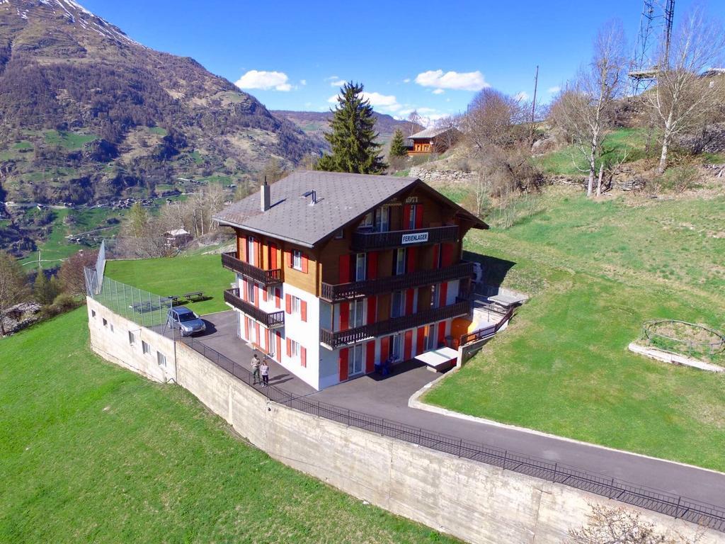 Gruppenhaus Rosy Hostel Grachen Exterior photo